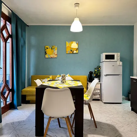 Nikoleta Apartment *